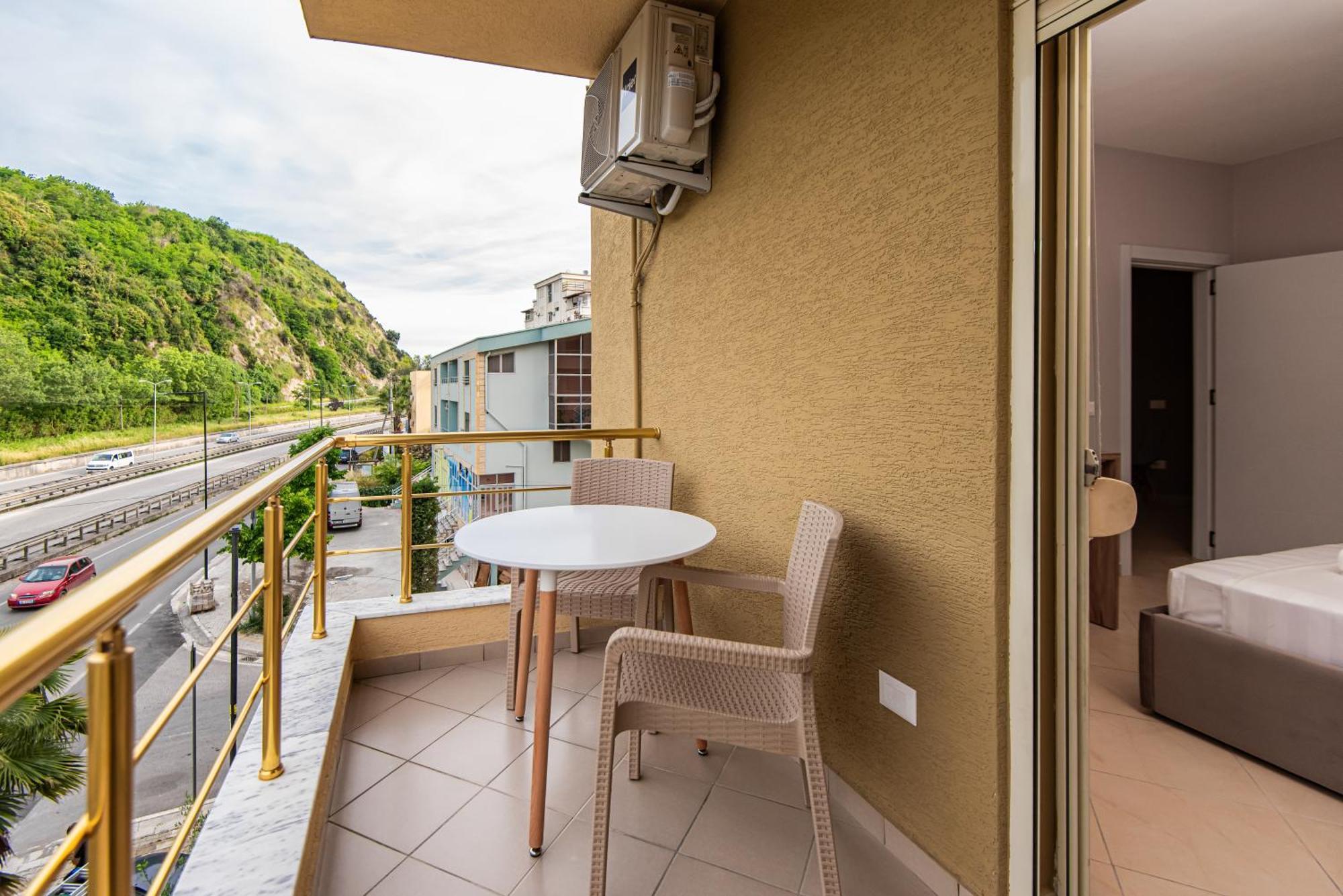 Aparthotel Eda Durres Exterior photo