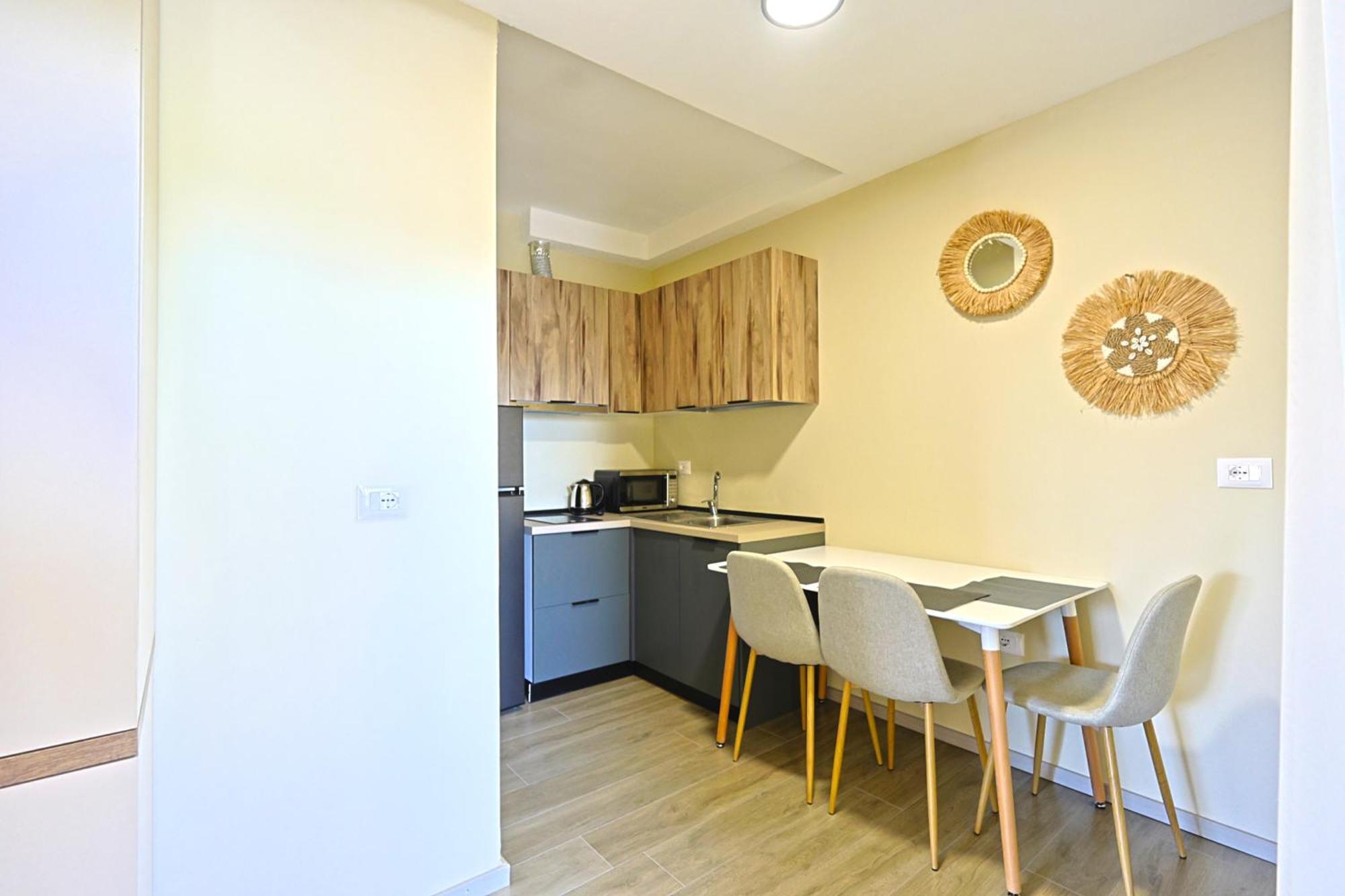 Aparthotel Eda Durres Exterior photo